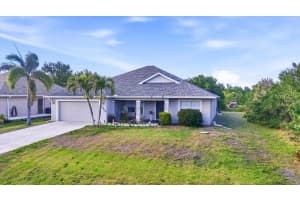 11200 Carnegie Ave, ENGLEWOOD