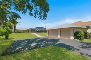 880 Lemon Bay Dr, VENICE