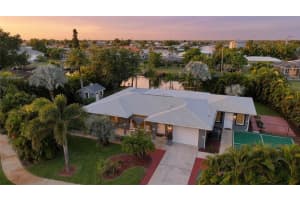 104 FREE COURT, PORT CHARLOTTE, FL 33952 - MLS#MFRD6147129