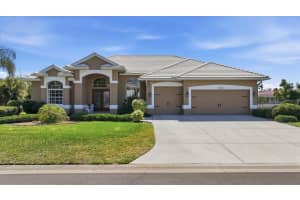 324 OAKWOOD CIRCLE, ENGLEWOOD, FL 34223 - MLS#MFRD6147206