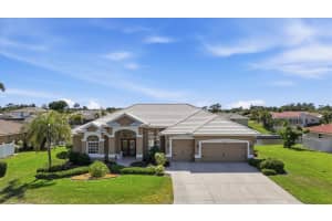 324 OAKWOOD CIRCLE, ENGLEWOOD, FL 34223 - MLS#MFRD6147206