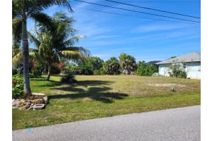 15164 LYNEBURG AVENUE, PORT CHARLOTTE, FL 33981 - MLS#MFRD6147275