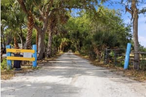 1000 MORNINGSIDE DRIVE, ENGLEWOOD, FL 34223 - MLS#MFRD6147326