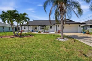 256 MARK TWAIN LANE, ROTONDA WEST, FL 33947 - MLS#MFRD6147396