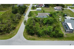 12180 SHELLNUT AVENUE, PORT CHARLOTTE, FL 33981 - MLS#MFRD6147759