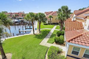 27 Marina Point Pl, Palm Coast, FL 32137, Sold 11/07/18