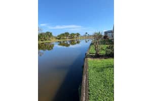 13 Nantucket Dr, Palm Coast, FL 32137, Sold 02/08/21