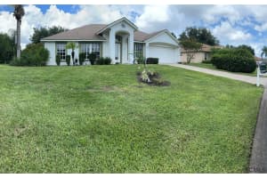 1310 Broken Pine Rd, Deltona, FL 32725, Sold 08/25/21