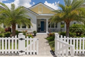 12 HIDDEN TREASURE DR., PALM COAST, FL 32137 Sold 10/03/22