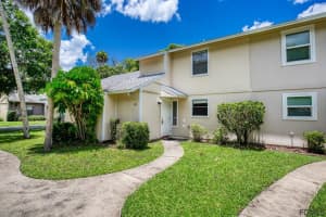 100 TOMOKA MEADOWS BLVD, ORMOND BEACH, FL 32174 Sold 09/06/22