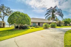 246 CRYSTAL COVE DR, PALATKA, FL 32177 - MLS#MFRFC280850