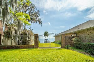246 CRYSTAL COVE DR, PALATKA, FL 32177 - MLS#MFRFC280850