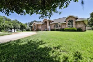 19 KATRINAS DR, ORMOND BEACH, FL 32174 Sold 11/16/22