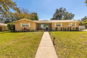 6 Oakmont Cir, Ormond Beach, FL 32174, Sold 01/13/23