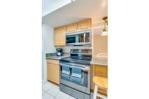 118 HALIFAX AVENUE, DAYTONA BEACH, FL 32118 Sold 07/21/23