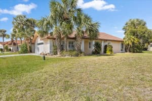 9 San Luis Ln, Palm Coast, FL 32137, Sold 06/02/23