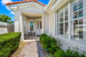 9 LA COSTA PLACE, PALM COAST, FL 32137 Sold 07/21/23