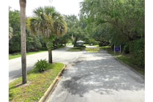 372 MARSH LANDING LOOP, OAK HILL, FL 32759 Sold 06/30/23