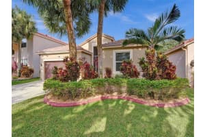 203 Seminole Lakes Dr, Royal Palm Beach, FL 33411, Sold 10/05/23