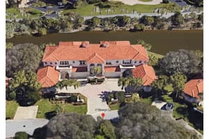 9 VISCAYA LANE, PALM COAST, FL 32137 Sold 11/30/23