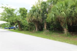 6 COMMANDER LANE, PALM COAST, FL 32137 - MLS#MFRFC296200