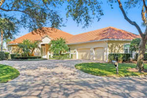 42 OAK VIEW CIRCLE, PALM COAST, FL 32137 Sold 08/06/24