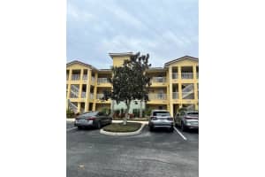 100 100 CANOPY WALK LANE, PALM COAST, FL 32137 Sold 09/06/24