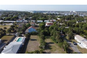 408 REVILO BOULEVARD, DAYTONA BEACH, FL 32118 - MLS#MFRFC300189