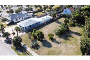 408 REVILO BOULEVARD, DAYTONA BEACH, FL 32118 - MLS#MFRFC300189