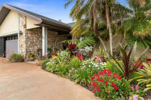 20 CLEARVIEW COURT, PALM COAST, FL 32137 Sold 10/28/24