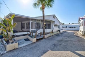 90 TWIN SHORES BOULEVARD, LONGBOAT KEY, FL 34228 Sold 06/25/24