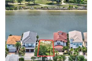288 YACHT HARBOR DRIVE, PALM COAST, FL 32137 Sold 10/29/24