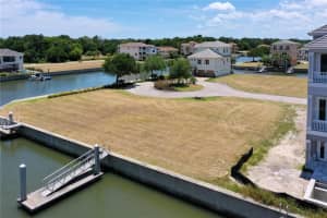 20 SPINAKER CIRCLE, PALM COAST, FL 32137 Sold 12/16/24