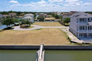 20 SPINAKER CIRCLE, PALM COAST, FL 32137 Sold 12/16/24