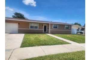 10611 164TH STREET, MIAMI, FL 33157 - MLS#MFRFC301617