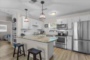 811 E 11TH AVE, NEW SMYRNA BEACH, FL 32169 Sold 10/24/24