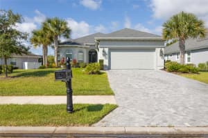 208 Heron Dr, PALM COAST