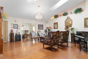 1 REINE PLACE, PALM COAST, FL 32164 Sold 09/11/24