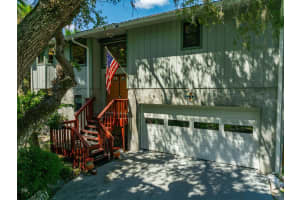 2 LANTARACE DRIVE, PALM COAST, FL 32137 Sold 04/02/25