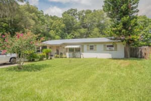 530 DEXTER AVENUE, DELAND, FL 32720 Sold 12/24/24