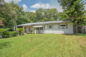 530 DEXTER AVENUE, DELAND, FL 32720 Sold 12/24/24