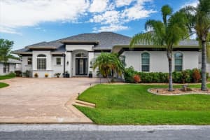 6 CHESTNUT COURT, PALM COAST, FL 32137 Sold 11/05/24