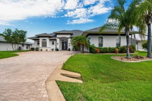 6 CHESTNUT COURT, PALM COAST, FL 32137 Sold 11/05/24
