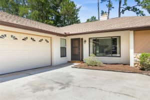 100 PALMWOOD DRIVE, PALM COAST, FL 32164 Sold 03/31/25