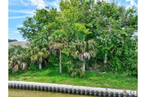 35 CORAL REEF COURT, PALM COAST, FL 32137 - MLS#MFRFC302643