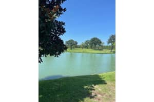 604 MAHOGANY RUN, PALM COAST, FL 32137 Sold 04/14/25