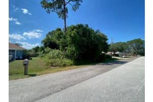 17 BARKWOOD LANE, PALM COAST, FL 32137 Sold 10/18/24