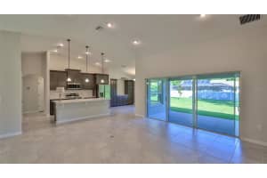 37 FLEETWOOD DRIVE, PALM COAST, FL 32137 - MLS#MFRFC302951