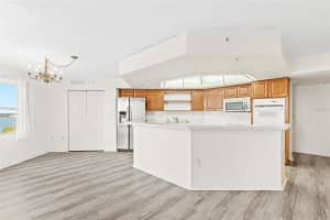 1 JOHN ANDERSON DRIVE, ORMOND BEACH, FL 32176 Sold 04/11/25