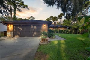 266 PINE STREET, ORMOND BEACH, FL 32174 Sold 09/27/24